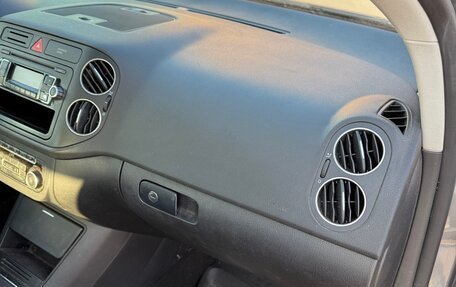 Volkswagen Golf Plus II, 2011 год, 700 000 рублей, 25 фотография