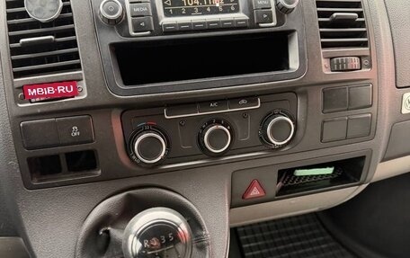 Volkswagen Transporter T5 рестайлинг, 2013 год, 1 350 000 рублей, 6 фотография