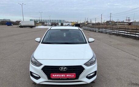 Hyundai Solaris II рестайлинг, 2018 год, 1 350 000 рублей, 1 фотография