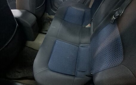 Mitsubishi Outlander III рестайлинг 3, 2003 год, 550 000 рублей, 14 фотография