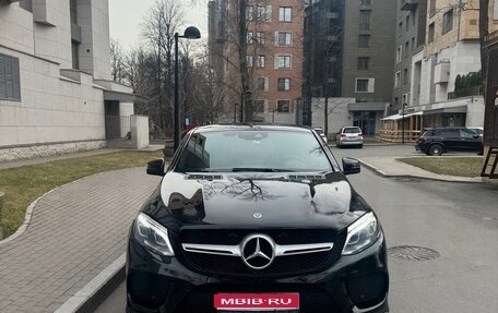 Mercedes-Benz GLE Coupe, 2017 год, 4 600 000 рублей, 1 фотография