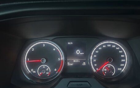 Volkswagen Caravelle T6 рестайлинг, 2022 год, 3 690 000 рублей, 7 фотография