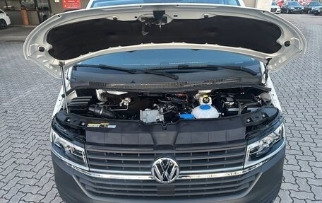 Volkswagen Caravelle T6 рестайлинг, 2022 год, 3 690 000 рублей, 12 фотография