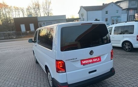 Volkswagen Caravelle T6 рестайлинг, 2022 год, 3 690 000 рублей, 10 фотография