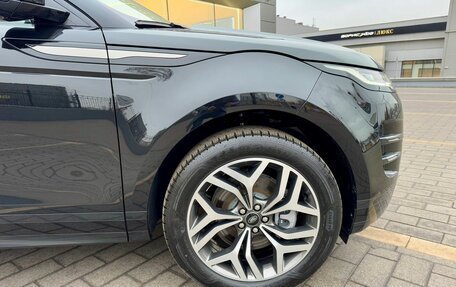 Land Rover Range Rover Evoque II, 2025 год, 6 450 000 рублей, 7 фотография