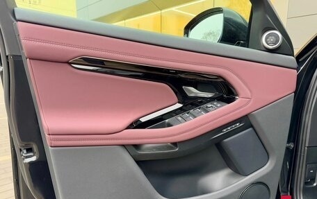 Land Rover Range Rover Evoque II, 2025 год, 6 450 000 рублей, 16 фотография