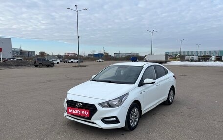 Hyundai Solaris II рестайлинг, 2018 год, 1 350 000 рублей, 2 фотография