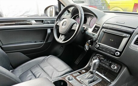 Volkswagen Touareg III, 2016 год, 3 263 000 рублей, 10 фотография