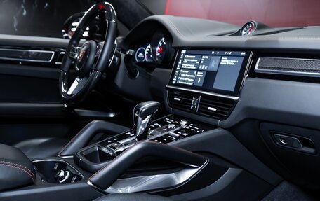 Porsche Cayenne III, 2020 год, 12 990 000 рублей, 21 фотография