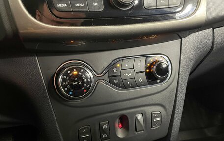 Renault Logan II, 2014 год, 792 000 рублей, 18 фотография