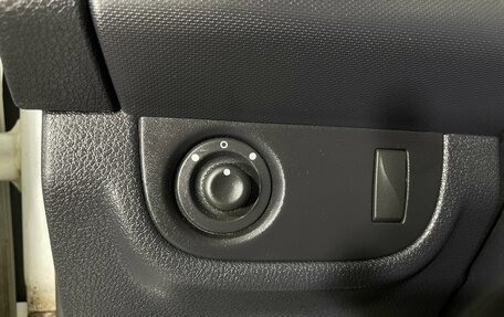 Renault Logan II, 2014 год, 792 000 рублей, 20 фотография