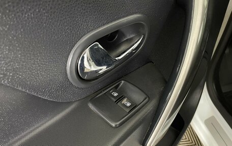 Renault Logan II, 2014 год, 792 000 рублей, 21 фотография