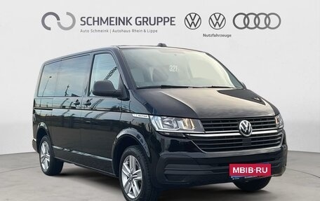 Volkswagen Multivan T6 рестайлинг, 2022 год, 4 550 000 рублей, 1 фотография