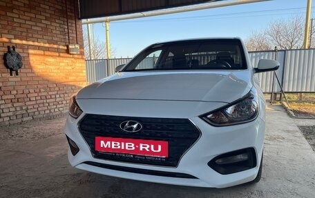 Hyundai Solaris II рестайлинг, 2019 год, 1 500 000 рублей, 4 фотография