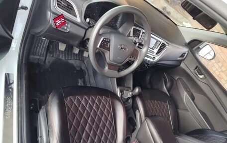 Hyundai Solaris II рестайлинг, 2019 год, 1 500 000 рублей, 9 фотография