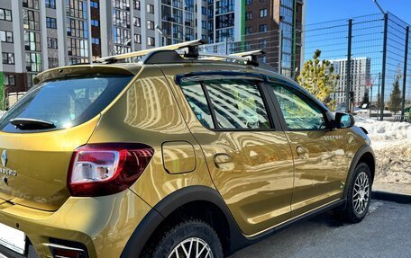 Renault Sandero II рестайлинг, 2017 год, 1 300 000 рублей, 23 фотография