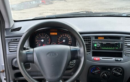 KIA Rio II, 2006 год, 200 000 рублей, 8 фотография