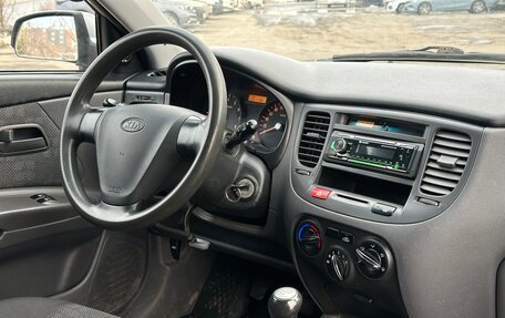 KIA Rio II, 2006 год, 200 000 рублей, 9 фотография