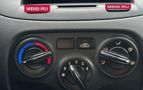 KIA Rio II, 2006 год, 200 000 рублей, 12 фотография