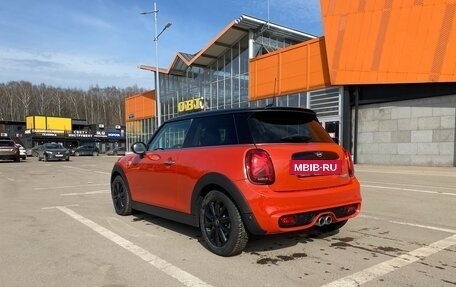 MINI Hatch, 2018 год, 2 600 000 рублей, 8 фотография