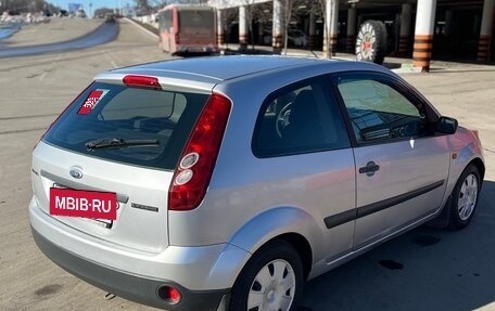 Ford Fiesta, 2006 год, 295 000 рублей, 4 фотография