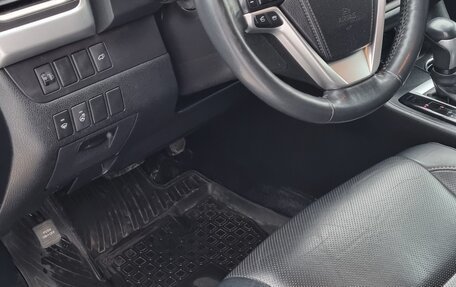 Toyota Highlander III, 2015 год, 3 300 000 рублей, 12 фотография