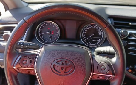 Toyota Camry, 2018 год, 2 450 000 рублей, 6 фотография