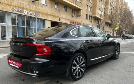 Volvo S90 II рестайлинг, 2021 год, 3 900 000 рублей, 8 фотография