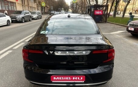 Volvo S90 II рестайлинг, 2021 год, 3 900 000 рублей, 9 фотография