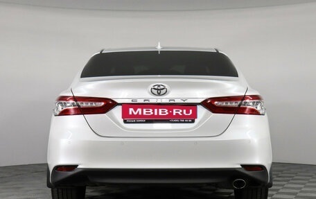 Toyota Camry, 2021 год, 3 597 000 рублей, 6 фотография