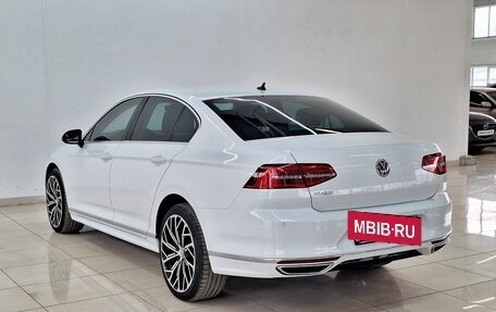 Volkswagen Passat B8 рестайлинг, 2018 год, 1 850 000 рублей, 6 фотография