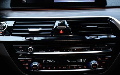 BMW 5 серия, 2018 год, 4 250 000 рублей, 14 фотография