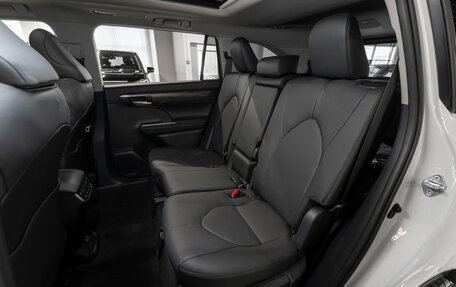 Toyota Highlander, 2026 год, 5 850 000 рублей, 16 фотография