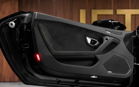 Lamborghini Huracán, 2016 год, 19 500 000 рублей, 11 фотография