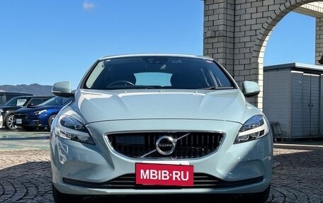 Volvo V40 II рестайлинг, 2017 год, 955 000 рублей, 2 фотография