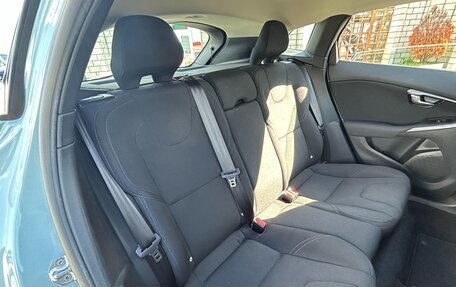 Volvo V40 II рестайлинг, 2017 год, 955 000 рублей, 10 фотография