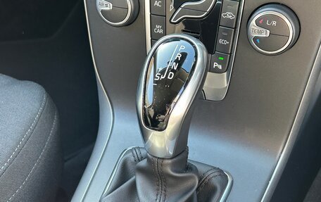 Volvo V40 II рестайлинг, 2017 год, 955 000 рублей, 14 фотография