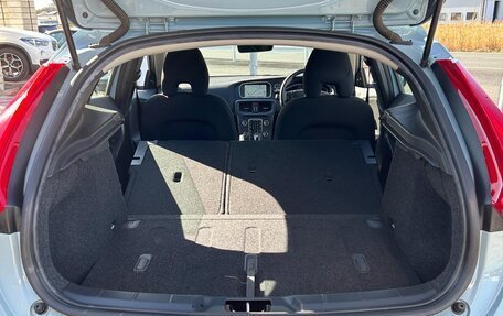 Volvo V40 II рестайлинг, 2017 год, 955 000 рублей, 17 фотография