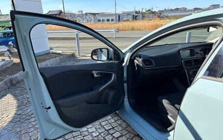 Volvo V40 II рестайлинг, 2017 год, 955 000 рублей, 16 фотография