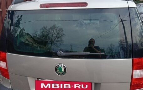 Skoda Yeti I рестайлинг, 2013 год, 800 000 рублей, 2 фотография