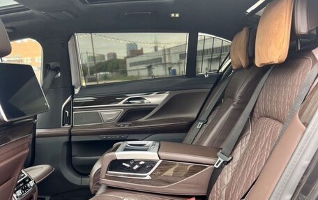 BMW 7 серия, 2019 год, 6 000 000 рублей, 11 фотография