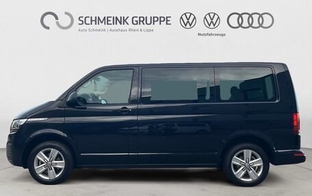Volkswagen Multivan T6 рестайлинг, 2022 год, 4 550 000 рублей, 6 фотография