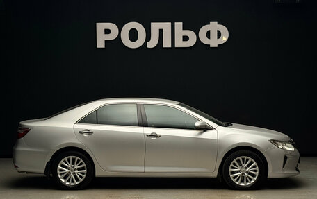 Toyota Camry, 2015 год, 2 290 000 рублей, 5 фотография