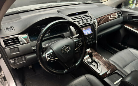 Toyota Camry, 2015 год, 2 290 000 рублей, 13 фотография