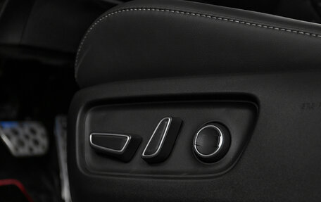 Toyota Camry, 2025 год, 5 690 000 рублей, 12 фотография