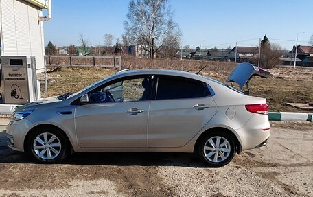 KIA Rio III рестайлинг, 2015 год, 920 000 рублей, 1 фотография