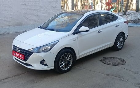 Hyundai Solaris II рестайлинг, 2021 год, 1 485 000 рублей, 1 фотография