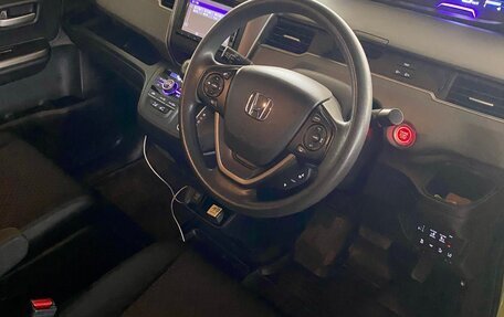 Honda Freed II, 2017 год, 1 900 000 рублей, 6 фотография