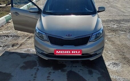 KIA Rio III рестайлинг, 2015 год, 920 000 рублей, 3 фотография