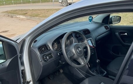 Volkswagen Polo VI (EU Market), 2012 год, 750 000 рублей, 10 фотография